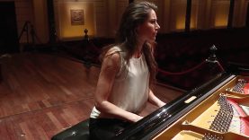 Iris Hond plays Einaudi – Empty Concertgebouw Sessions