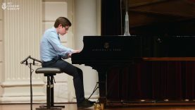 Adam Akopian (12) wint Koninklijk Concertgebouw Concours