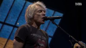 Jon Bon Jovi Performs 'We Don't Run' for Ukraine and Calls for Refugee Relief | Stand Up for Ukraine