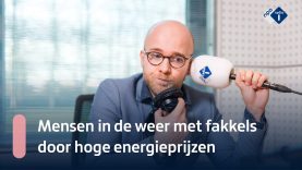Mensen in de weer met fakkels door hoge energieprijzen | De Week van Diederik | NPO Radio 1