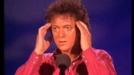 Harrie Jekkers – De man in de wolken Reaction!