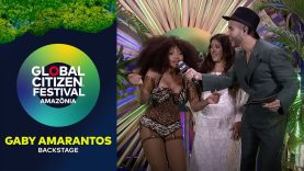 Hugo Gloss Interviews Gaby Amarantos Backstage | Global Citizen Festival: Amazônia 2025